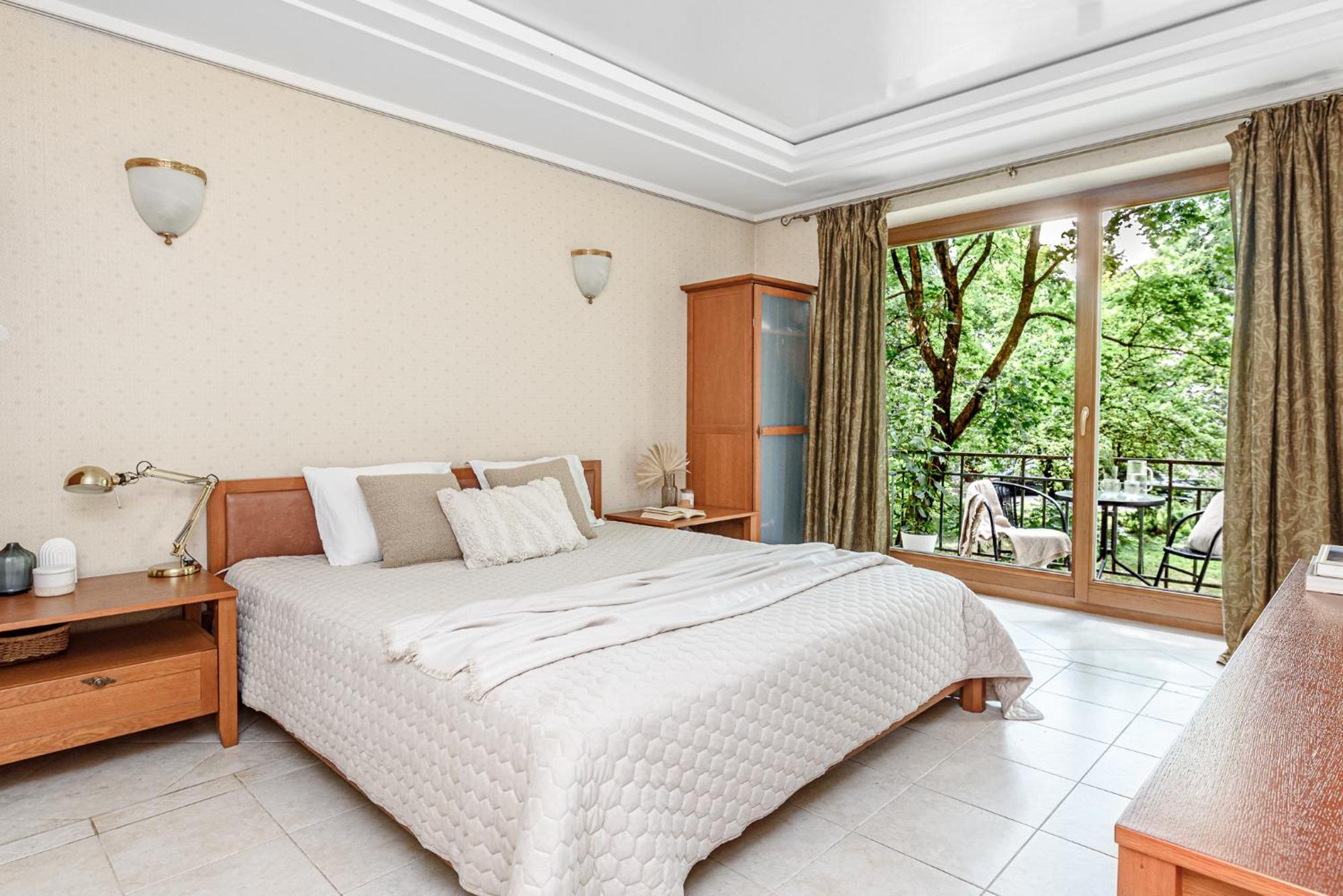 Jacuzzi Apartments X Free Parking X Self Check-In 24X7 By H&H VNO Dış mekan fotoğraf